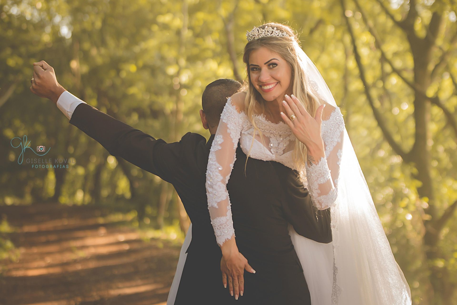 Foto 05 dicas infalíveis para economizar no seu casamento em Curitiba Foto 05 dicas infalíveis para economizar no seu casamento em Curitiba - Imagem 2