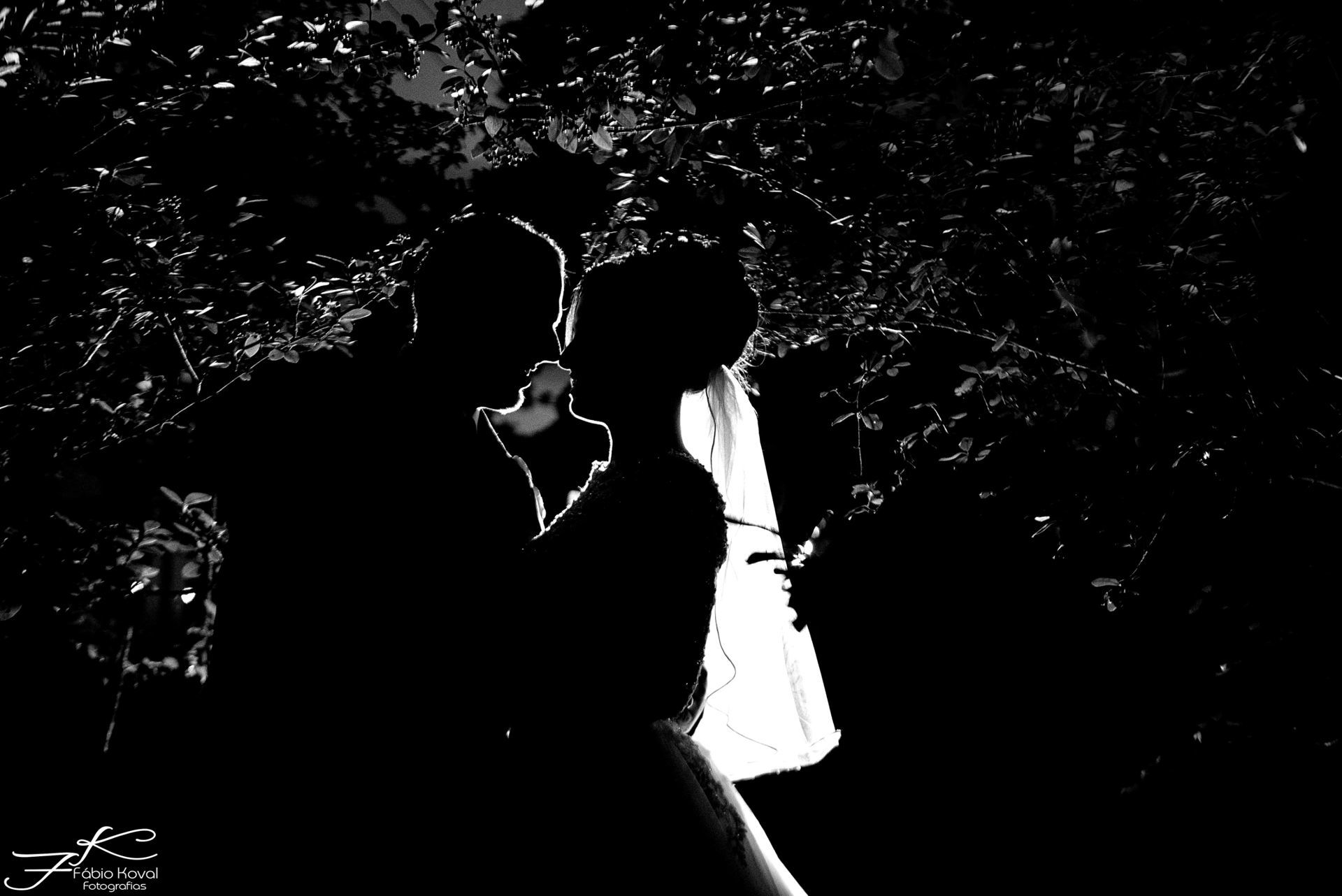 Foto Fotografia de Casamentos em Curitiba Foto Fotografia de Casamentos em Curitiba - Imagem 3